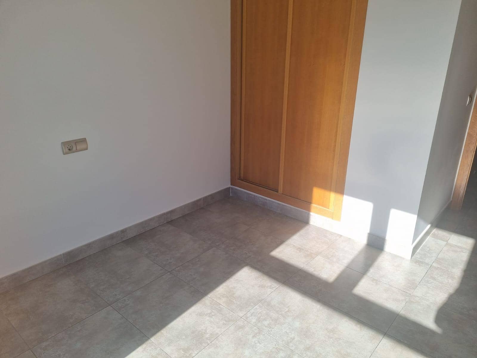 3 makuuhuone Asunto vuokrattavana paikassa Alicante kaupunki mukana uima-altaan 
autotalli - 1 800 € (Ref: 9534512)