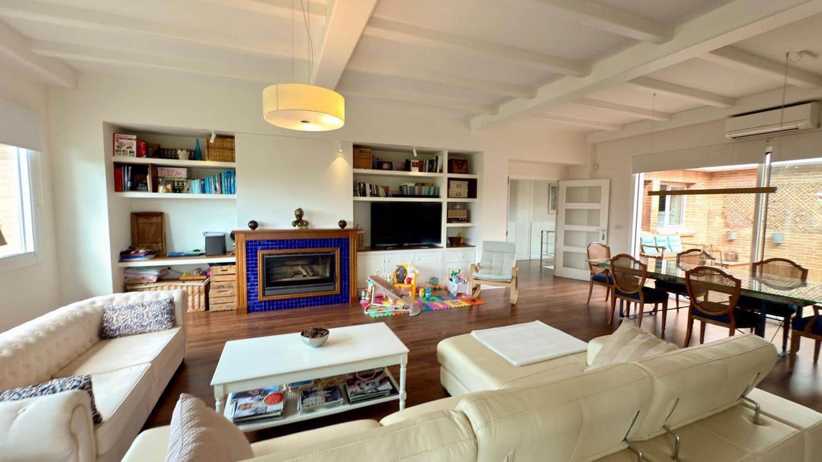 3 bedroom Villa for sale in La Nucia with pool - € 970,000 (Ref: 9536294)