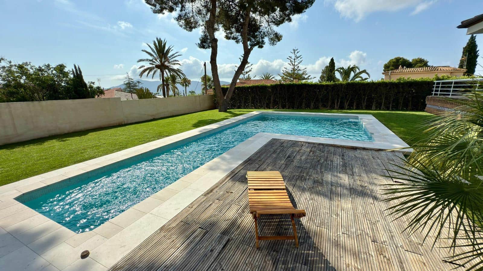 3 bedroom Villa for sale in La Nucia with pool - € 970,000 (Ref: 9536294)