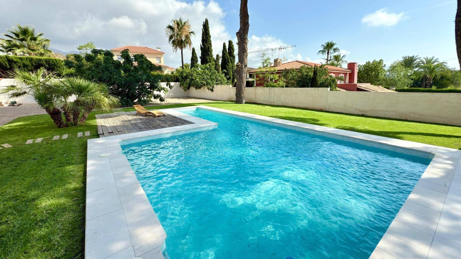 3 bedroom Villa for sale in La Nucia with pool - € 970,000 (Ref: 9536294)