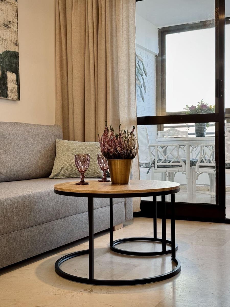 Appartement de 1 chambre à louer à Benidorm avec piscine - 1 350 € (Ref: 9536296)