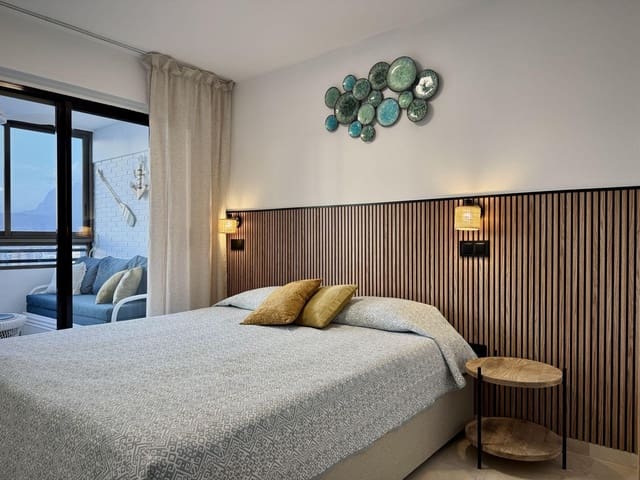 Appartement de 1 chambre à louer à Rincón de Loix, Benidorm avec piscine - 1 350 € (Ref: 9536296)