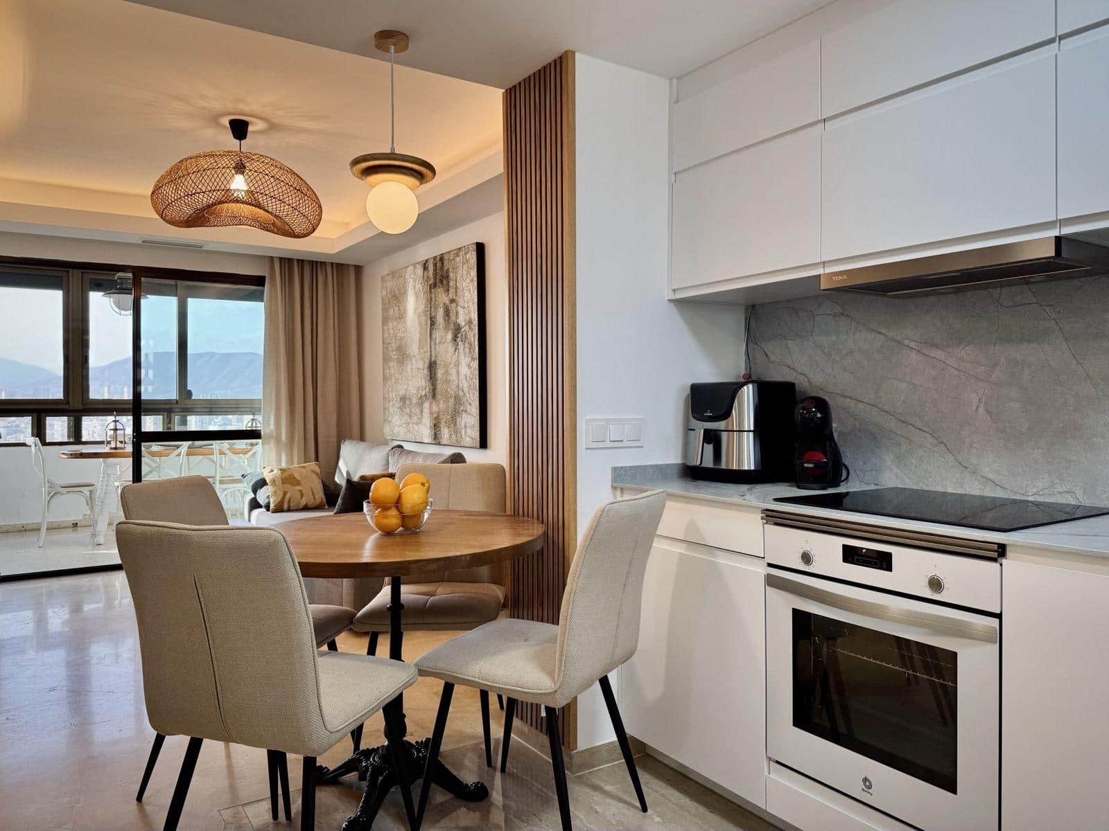 2 soveværelse Lejlighed til leje i Benidorm med swimmingpool - € 1.800 (Ref: 9541233)