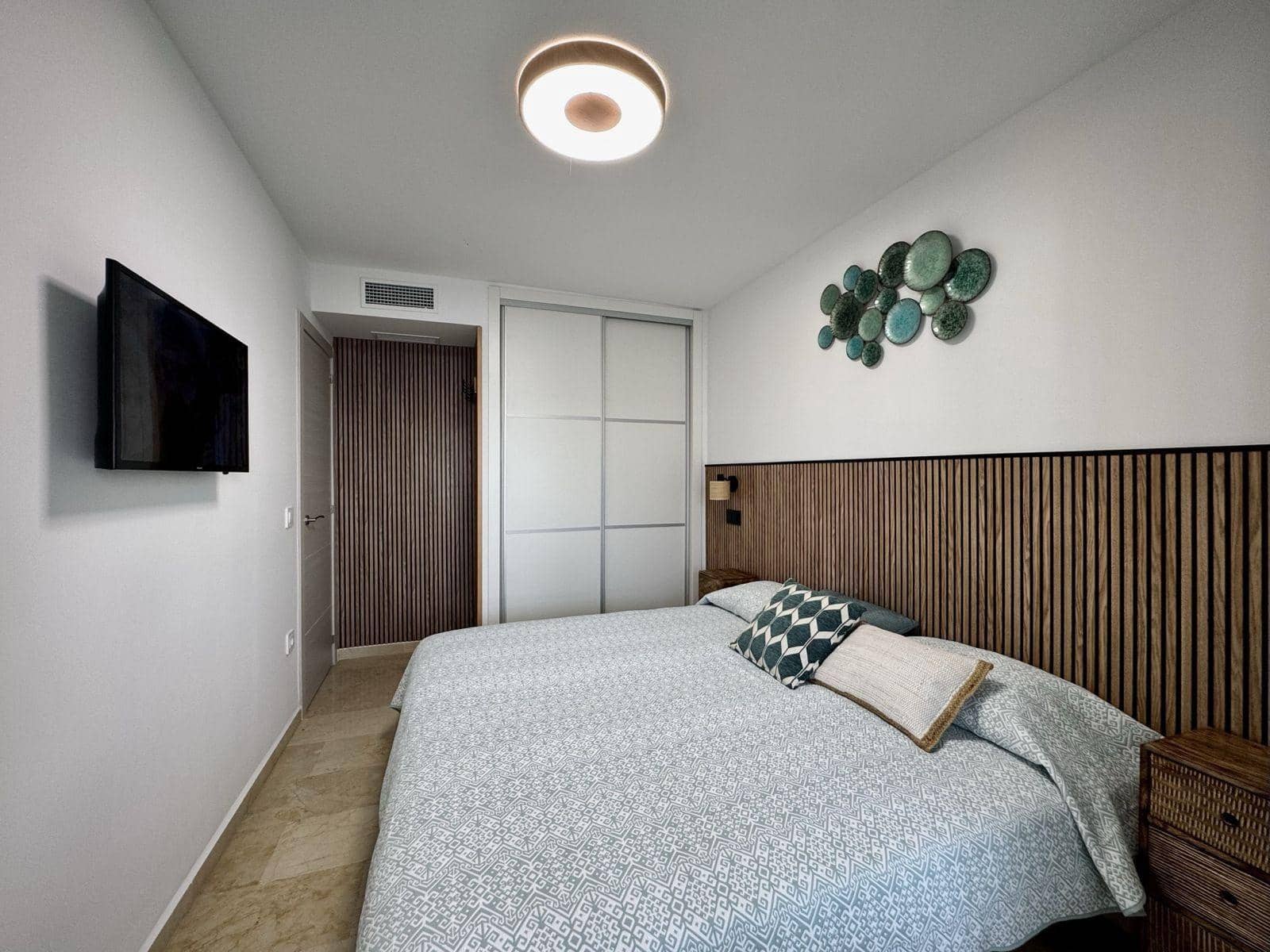 2 soveværelse Lejlighed til leje i Benidorm med swimmingpool - € 1.800 (Ref: 9541233)