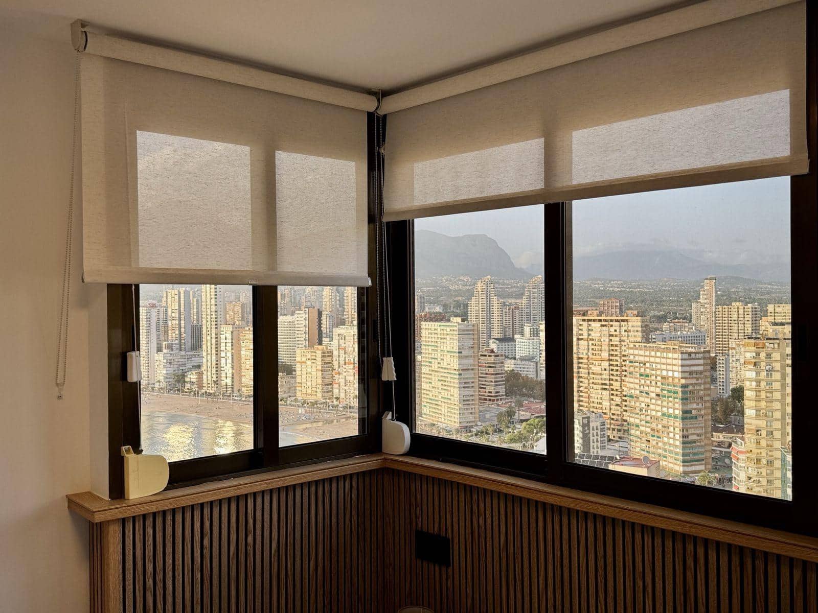 2 soveværelse Lejlighed til leje i Benidorm med swimmingpool - € 1.800 (Ref: 9541233)