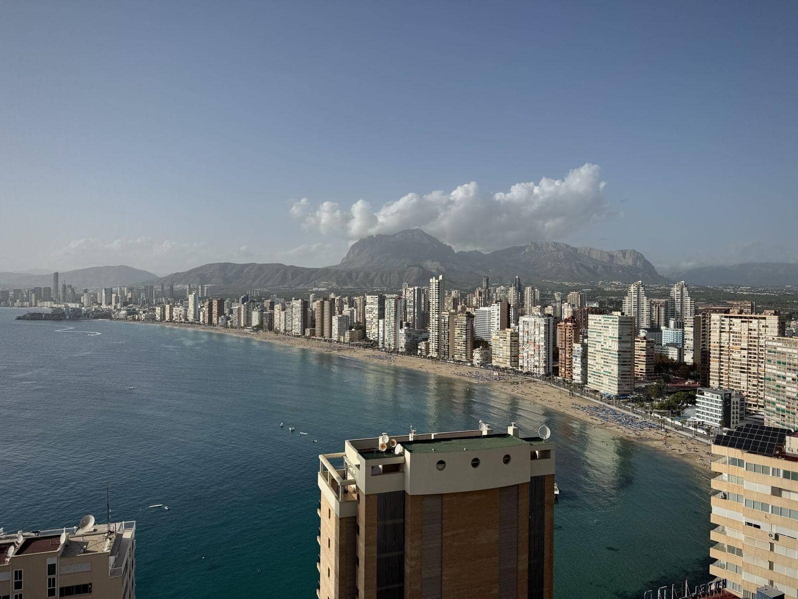 2 soveværelse Lejlighed til leje i Benidorm med swimmingpool - € 1.800 (Ref: 9541233)