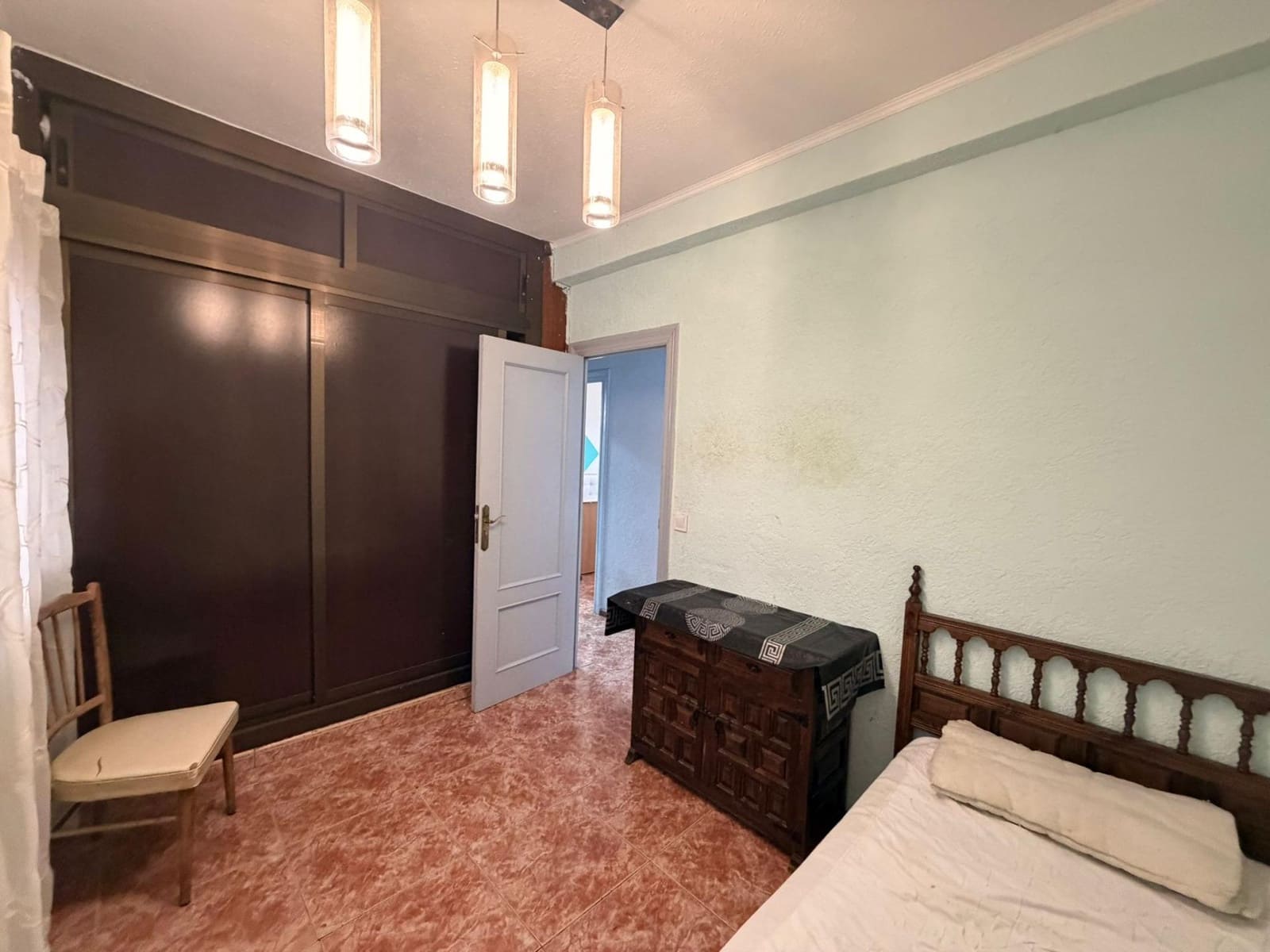 4 Zimmer Apartment zu vermieten in Alicante / Alacant Stadt - 750 € (Ref: 9543769)