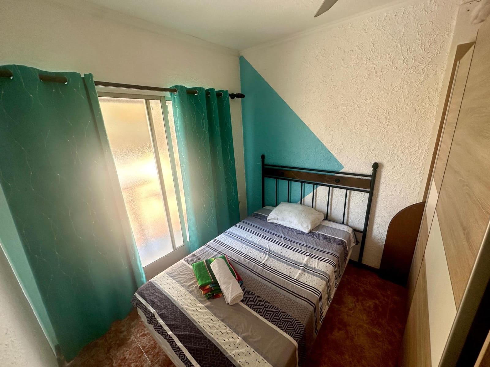 4 Zimmer Apartment zu vermieten in Alicante / Alacant Stadt - 750 € (Ref: 9543769)