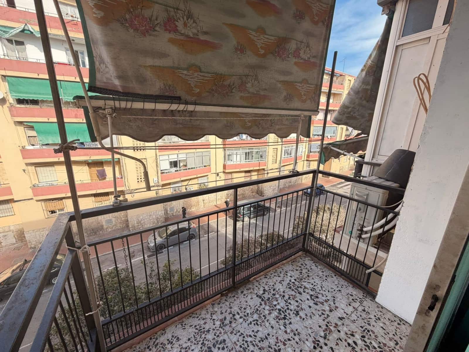 4 Zimmer Apartment zu vermieten in Alicante / Alacant Stadt - 750 € (Ref: 9543769)