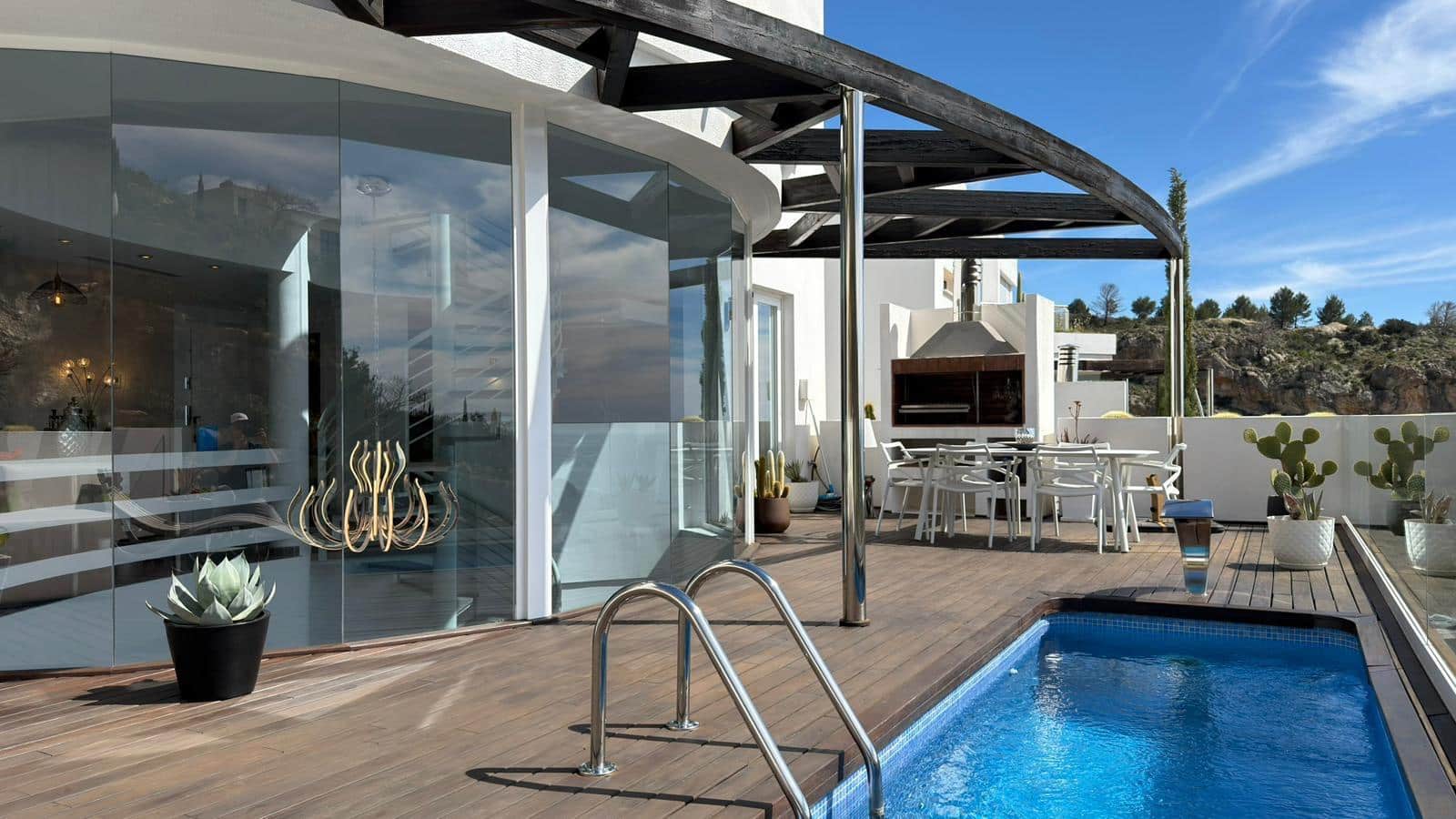 4 bedroom Villa for sale in Altea la Vella with pool garage - € 852,000 (Ref: 9548349)