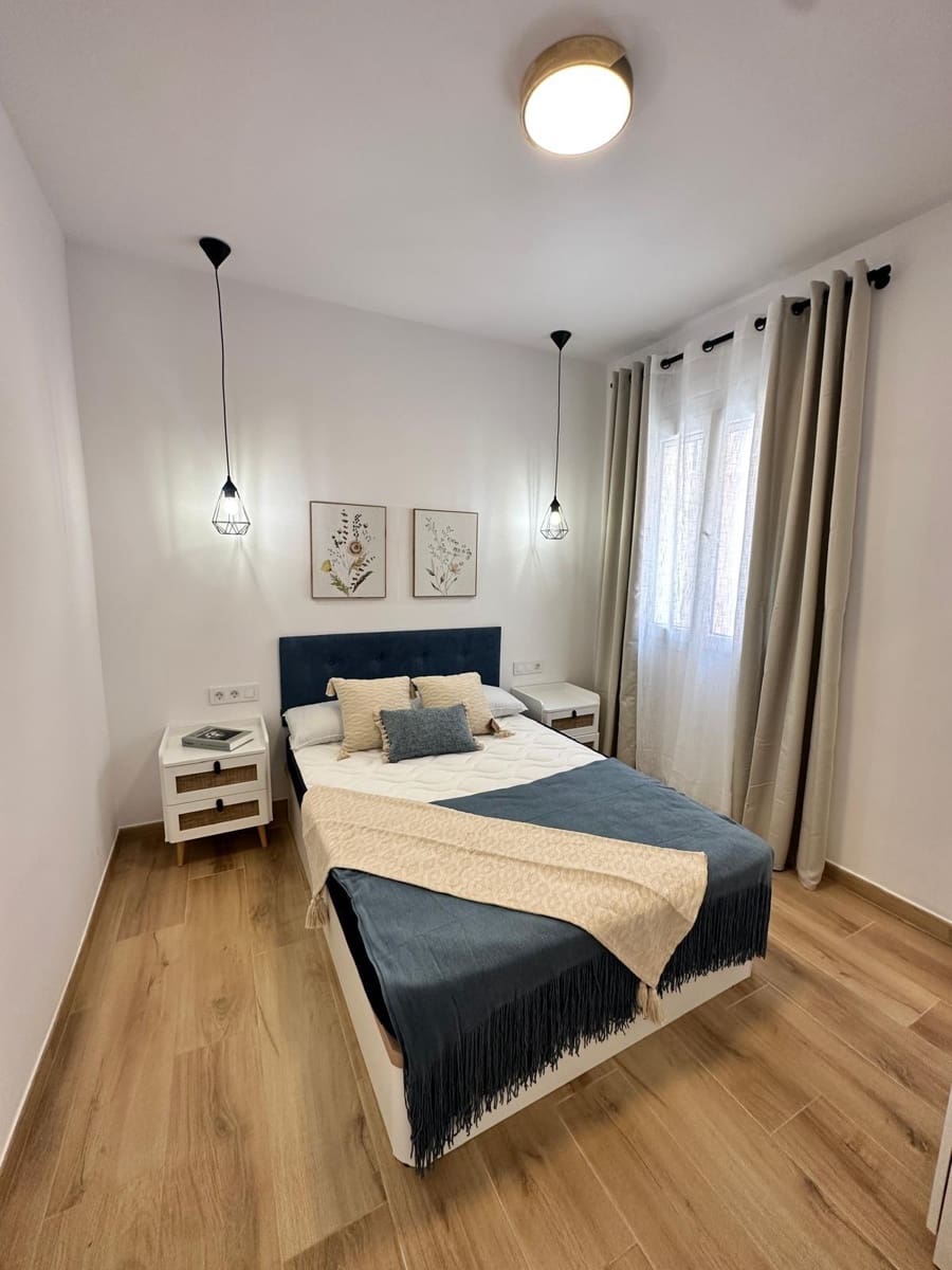 3 bedroom Flat for rent in Alicante / Alacant city - € 1,100 (Ref: 9548350)