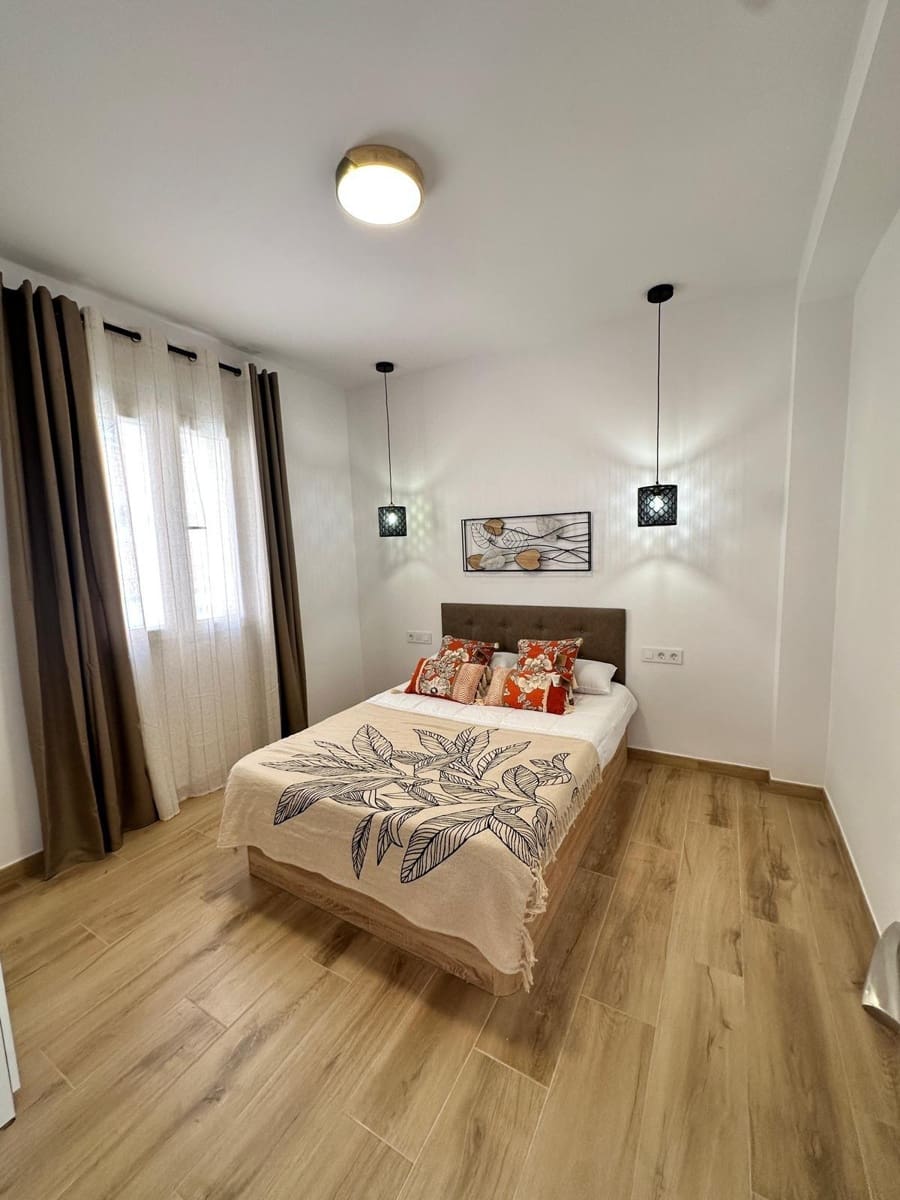 3 bedroom Flat for rent in Alicante / Alacant city - € 1,100 (Ref: 9548350)