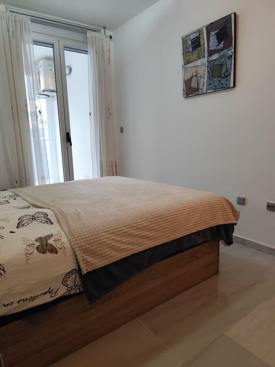 1 bedroom Apartment for rent in La Villajoyosa / Vila Joiosa with pool - € 950 (Ref: 9551669)