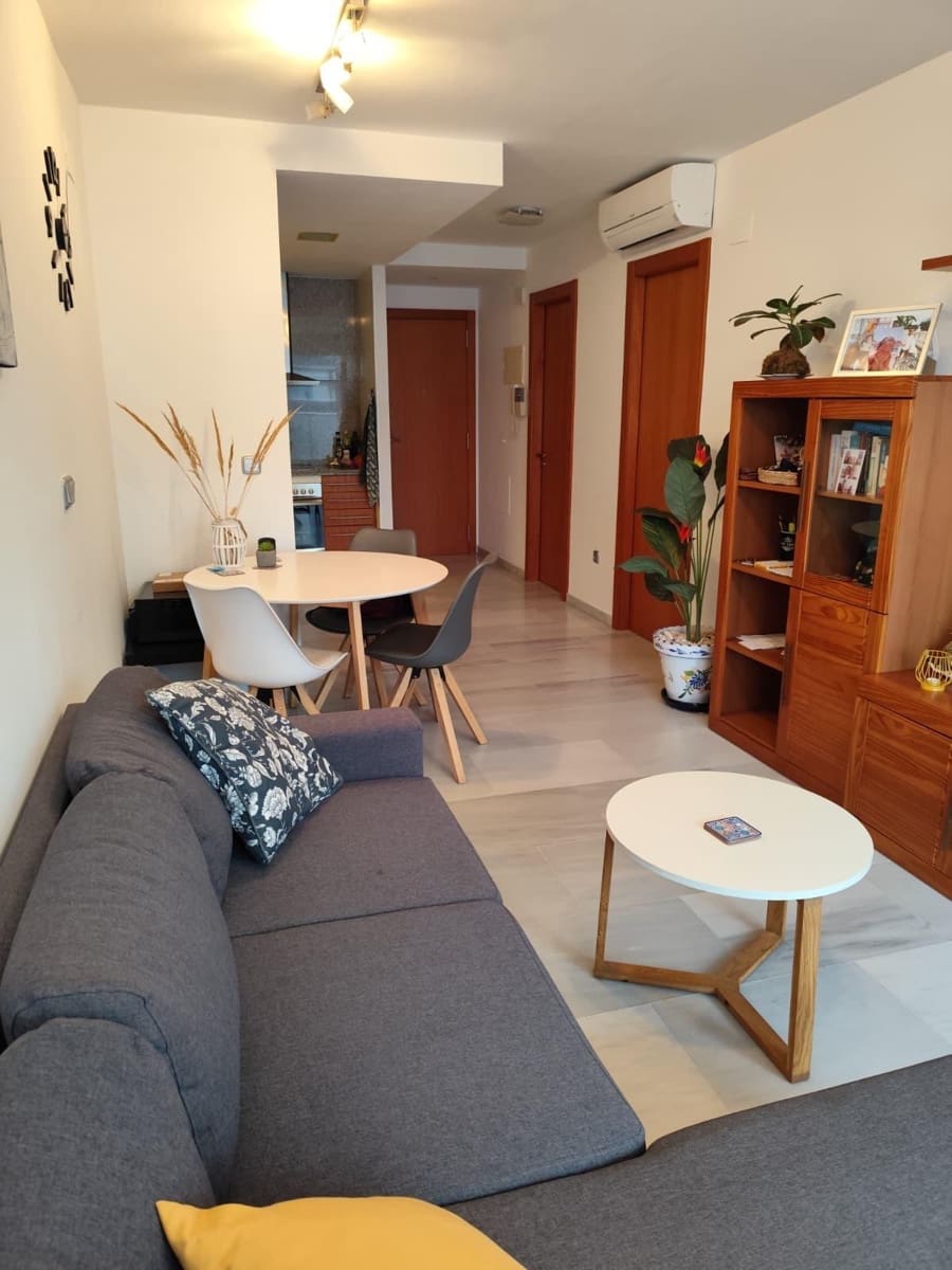 1 bedroom Apartment for rent in La Villajoyosa / Vila Joiosa with pool - € 950 (Ref: 9551669)