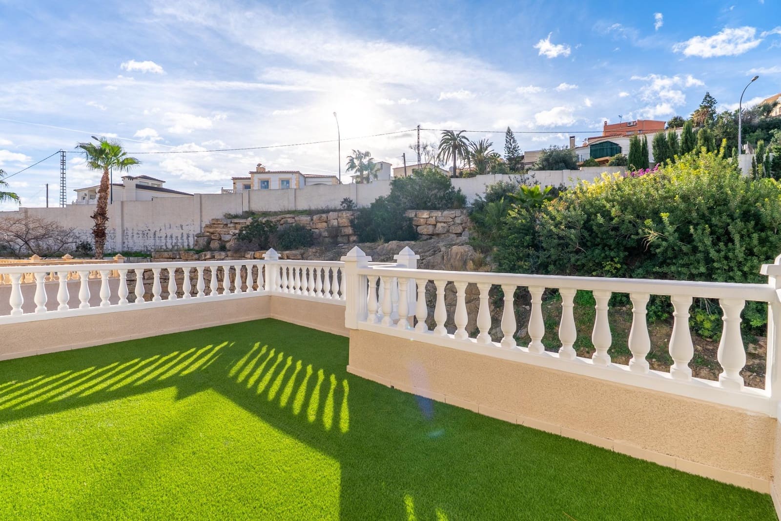 3 soverom Villa til salgs i El Campello med garasje - € 550 000 (Ref: 9555982)