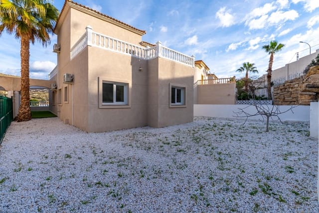 Chalet de 3 habitaciones en El Campello en venta con garaje - 549.500 € (Ref: 9555982)