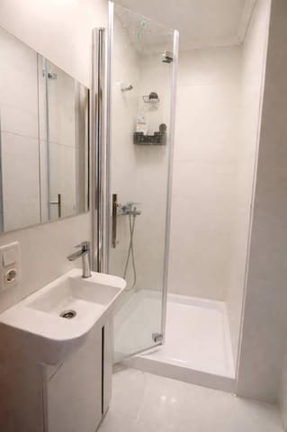 5 soveværelse Lejlighed til salg i Benicalap, Valencia by - € 248.000 (Ref: 9561925)