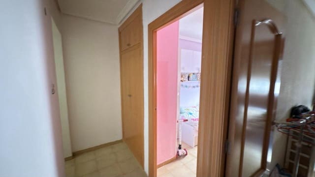 3 camera da letto Appartamento in vendita in Alicante città - 150.000 € (Rif: 9561928)