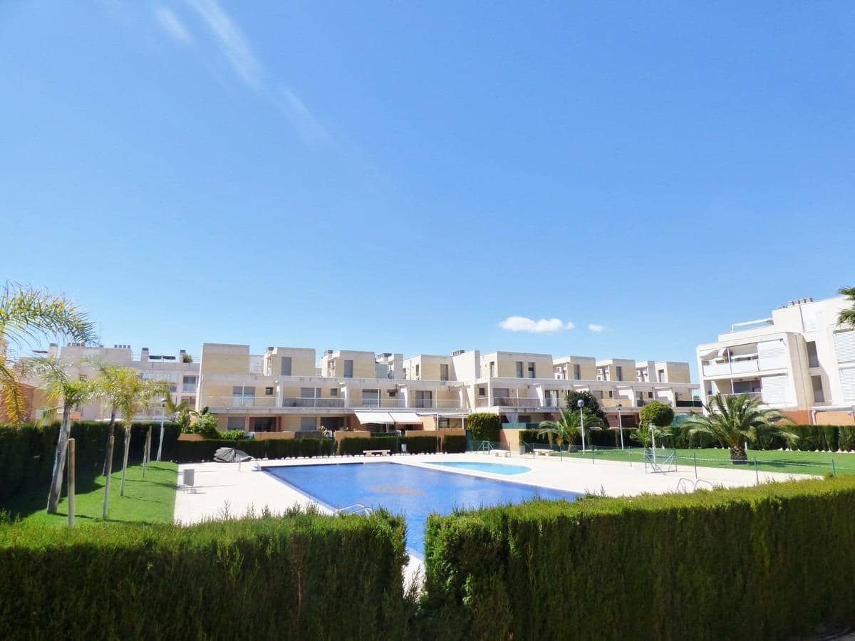 6 makuuhuone Rivitalo myytävänä paikassa Alicante kaupunki mukana uima-altaan 
autotalli - 698 000 € (Ref: 9565342)