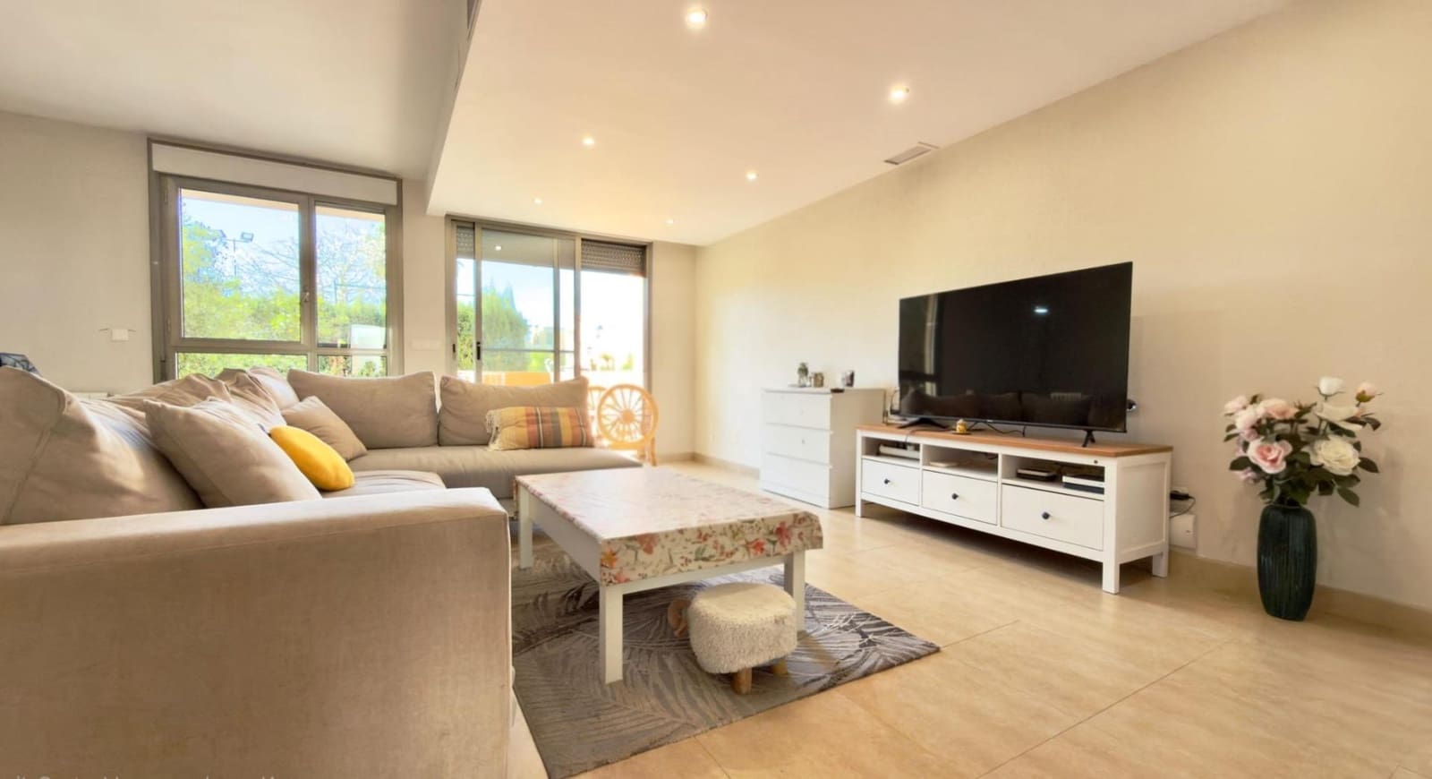 6 makuuhuone Rivitalo myytävänä paikassa Alicante kaupunki mukana uima-altaan 
autotalli - 698 000 € (Ref: 9565342)