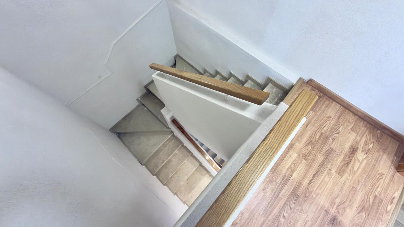 6 makuuhuone Rivitalo myytävänä paikassa Alicante kaupunki mukana uima-altaan 
autotalli - 698 000 € (Ref: 9565342)