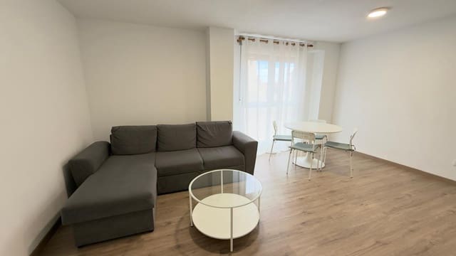 4 bedroom Flat for rent in Alicante / Alacant city - € 1,200 (Ref: 9565343)