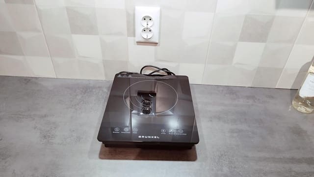 1 quarto Apartamento para arrendar em Carolinas Bajas, Alicante cidade - 650 € (Ref: 9568800)