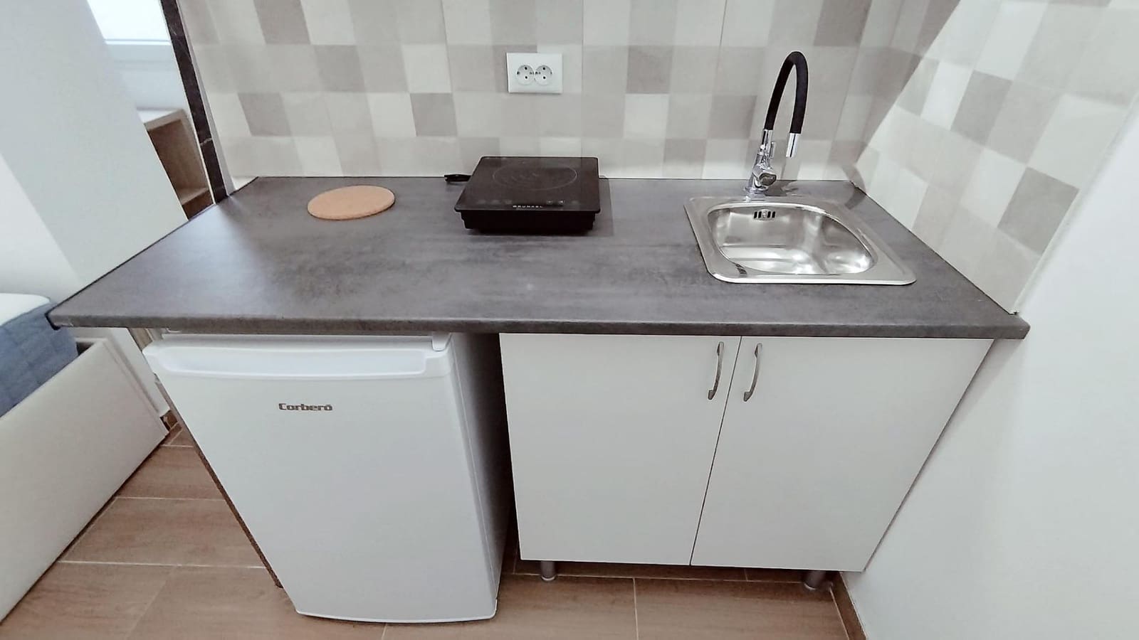Apartamento de 1 habitación en Alicante / Alacant ciudad en alquiler - 600 € (Ref: 9568800)