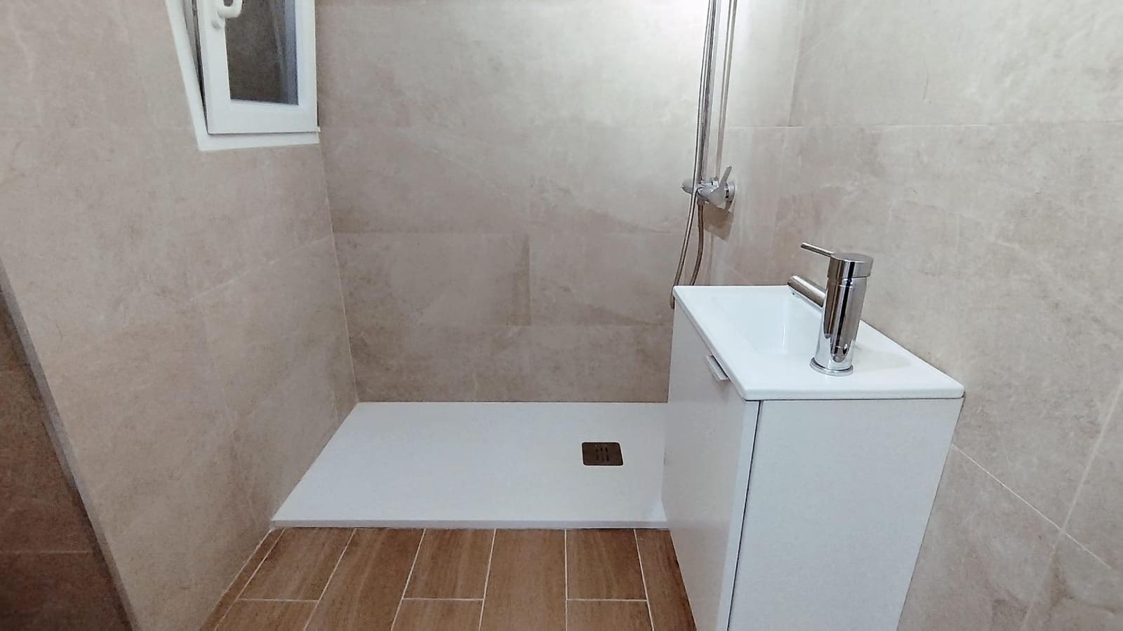 Apartamento de 1 habitación en Alicante / Alacant ciudad en alquiler - 600 € (Ref: 9568800)
