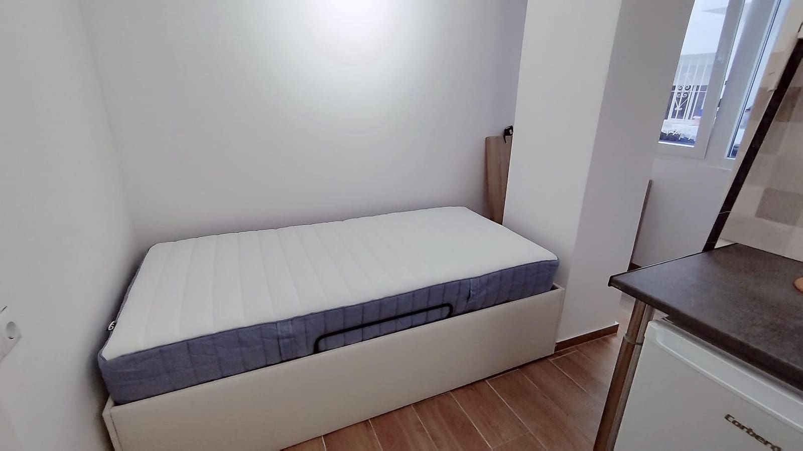 Apartamento de 1 habitación en Alicante / Alacant ciudad en alquiler - 600 € (Ref: 9568800)