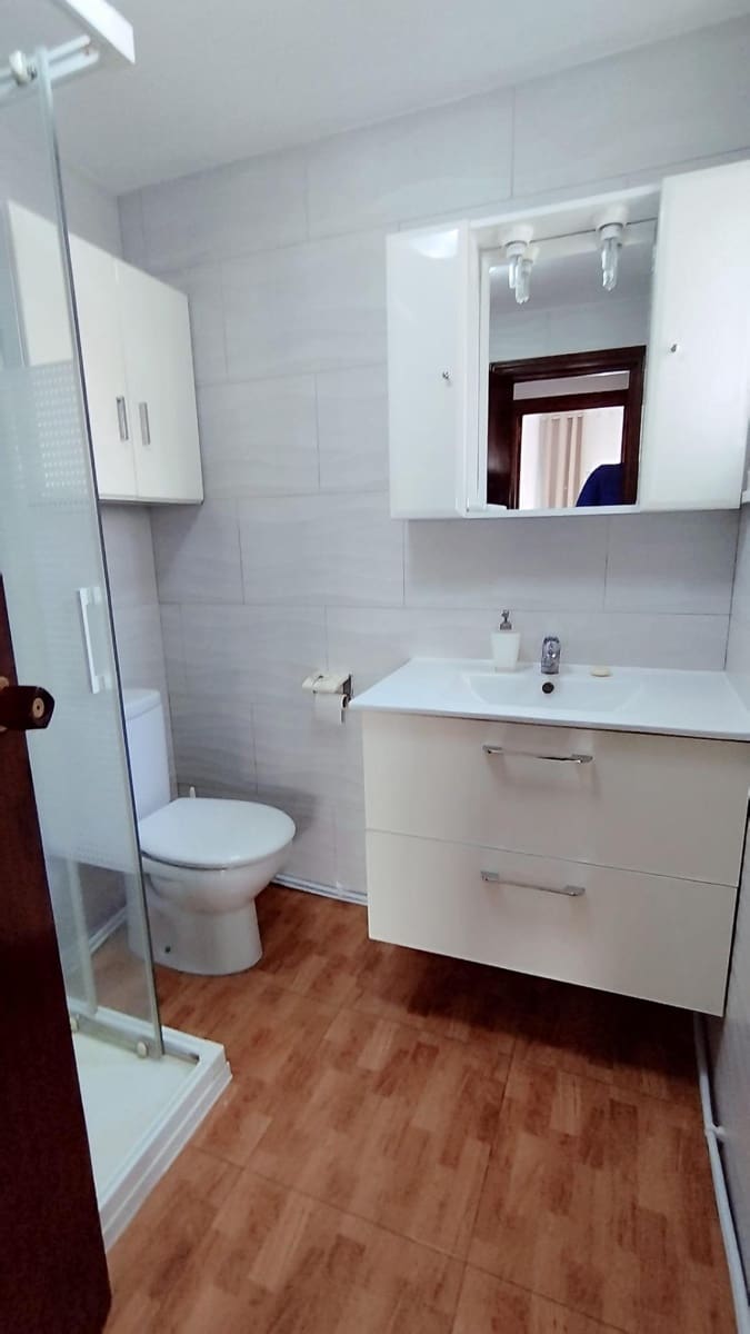 3 Zimmer Apartment zu vermieten in Alicante / Alacant Stadt - 980 € (Ref: 9568801)
