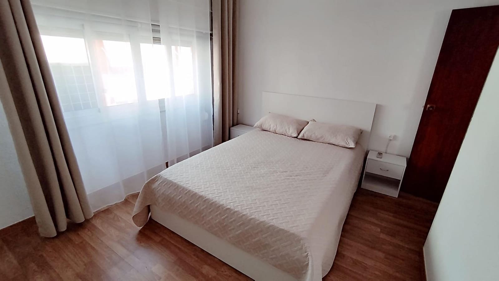 3 Zimmer Apartment zu vermieten in Alicante / Alacant Stadt - 980 € (Ref: 9568801)