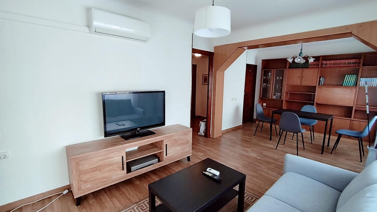 3 Zimmer Apartment zu vermieten in Alicante / Alacant Stadt - 980 € (Ref: 9568801)