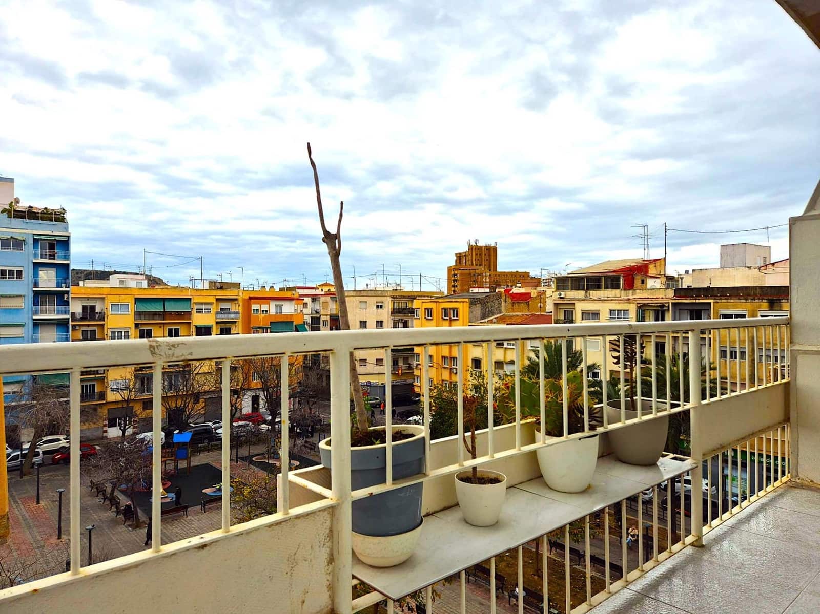 3 bedroom Apartment for sale in Alicante / Alacant city - € 159,000 (Ref: 9571301)