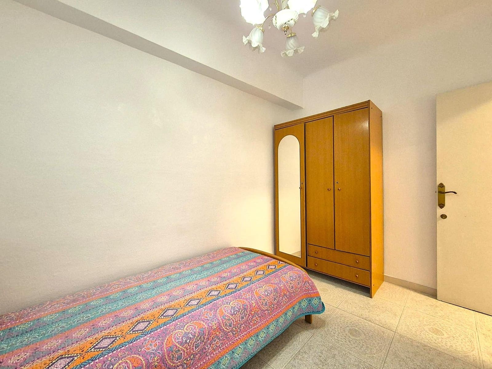 3 bedroom Apartment for sale in Alicante / Alacant city - € 159,000 (Ref: 9571301)