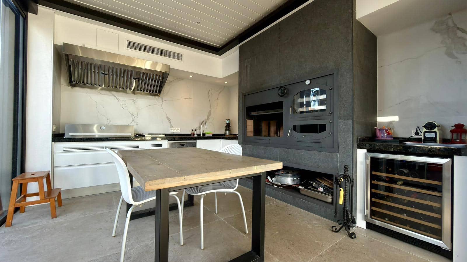 6 soveværelse Villa til salg i Benidorm med swimmingpool - € 1.295.000 (Ref: 9574721)