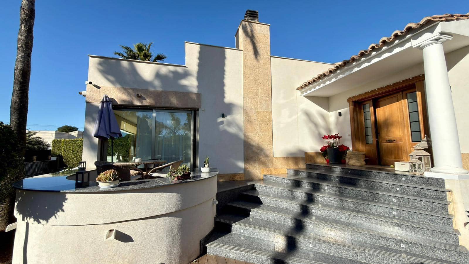6 soveværelse Villa til salg i Benidorm med swimmingpool - € 1.295.000 (Ref: 9574721)