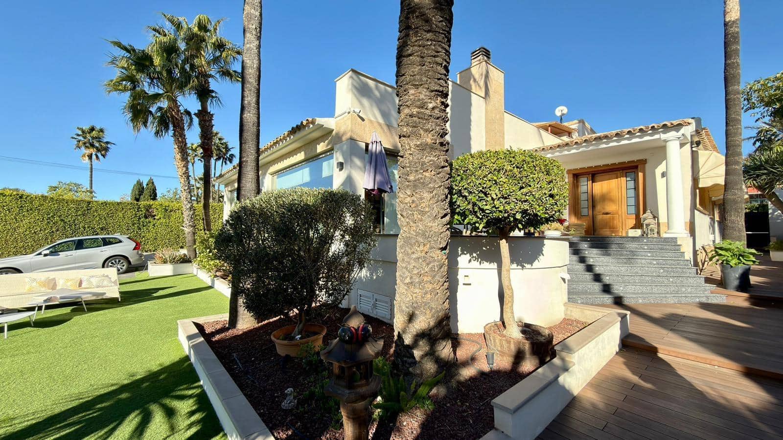 6 soveværelse Villa til salg i Benidorm med swimmingpool - € 1.295.000 (Ref: 9574721)