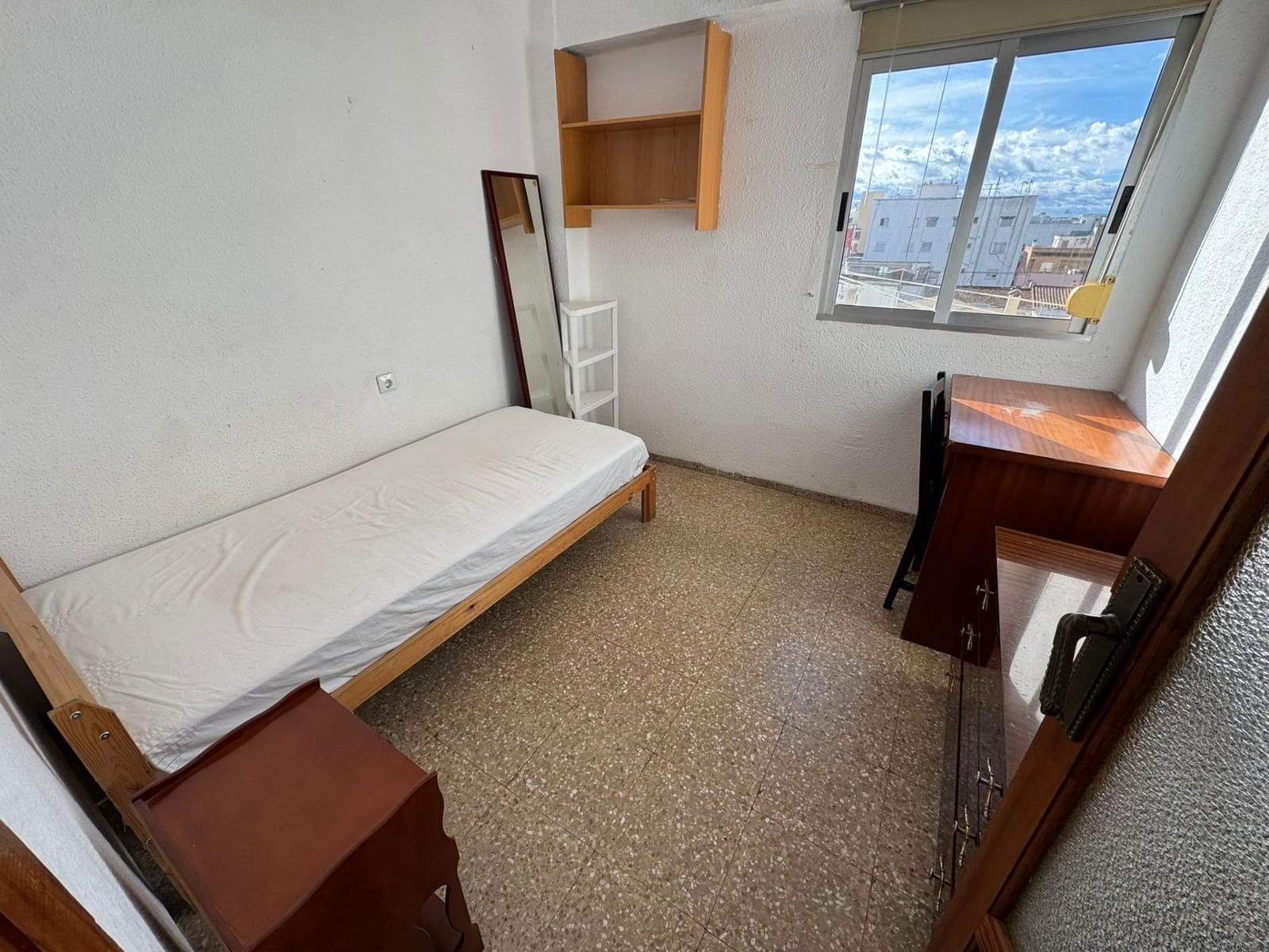 3 bedroom Flat for sale in Paterna - € 160,000 (Ref: 9583020)