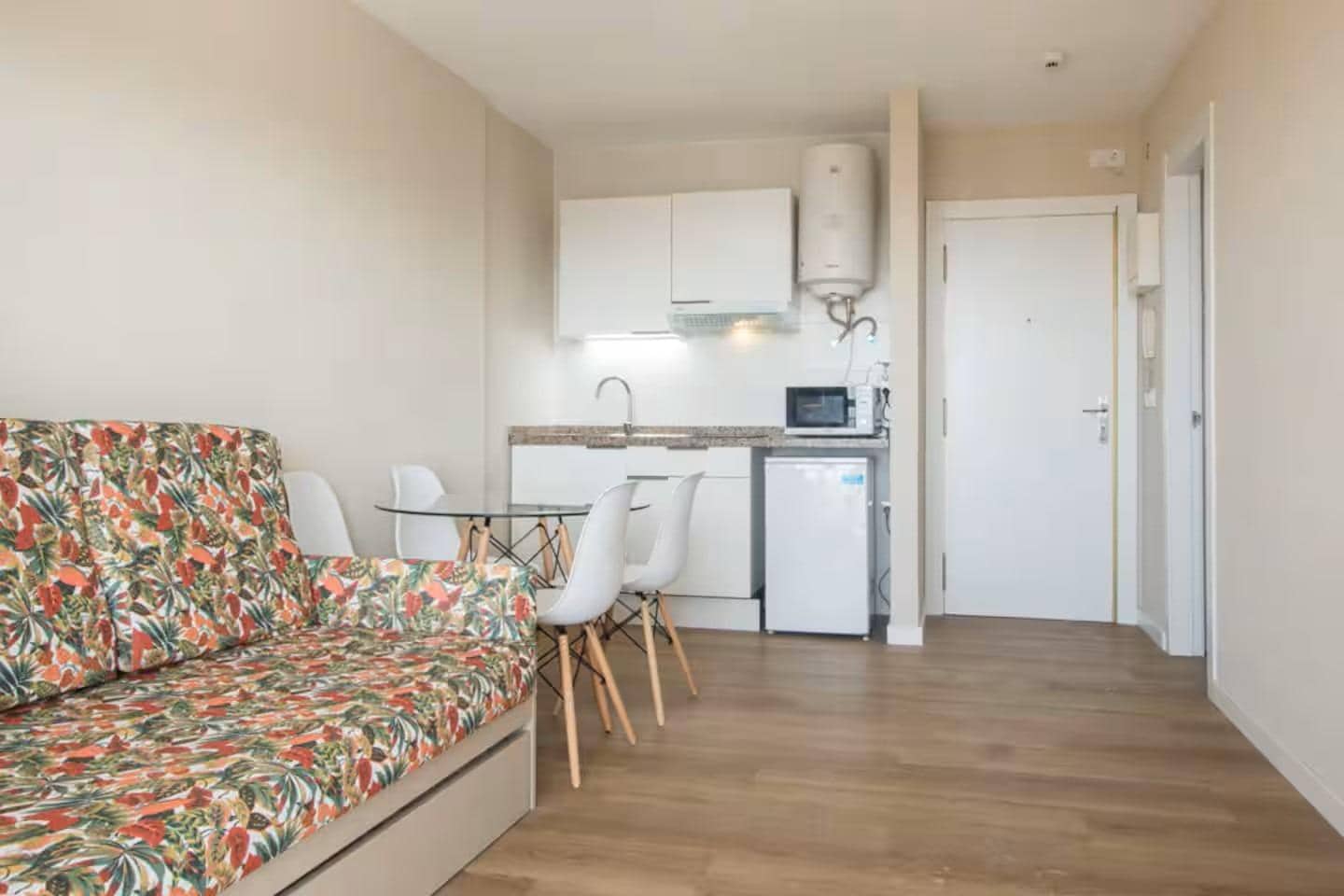 1 quarto Apartamento para arrendar em Benidorm com piscina - 1 100 € (Ref: 9596294)