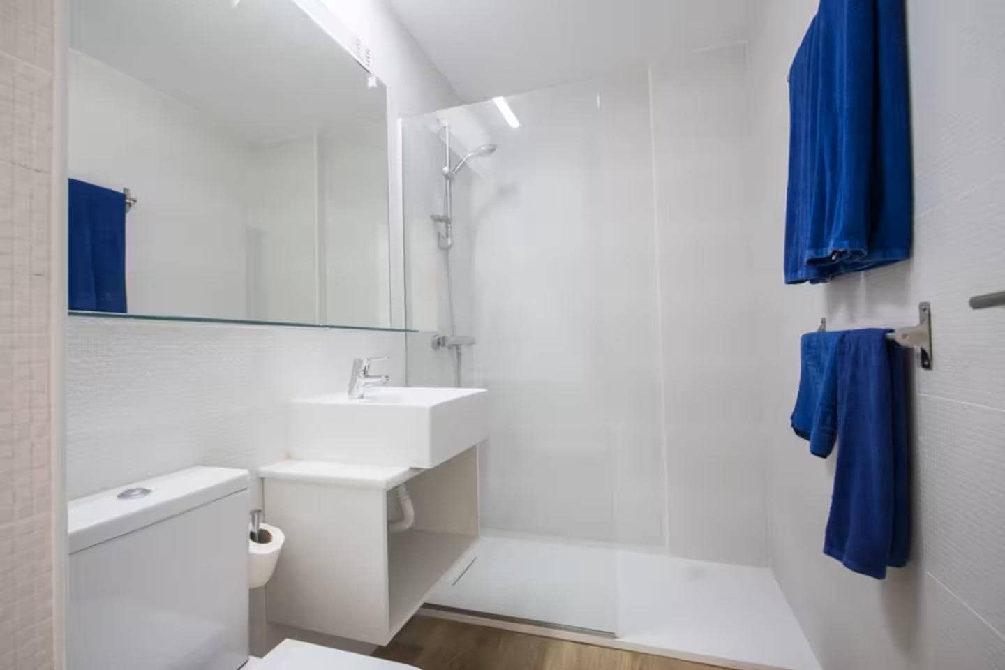 1 quarto Apartamento para arrendar em Benidorm com piscina - 1 100 € (Ref: 9596294)