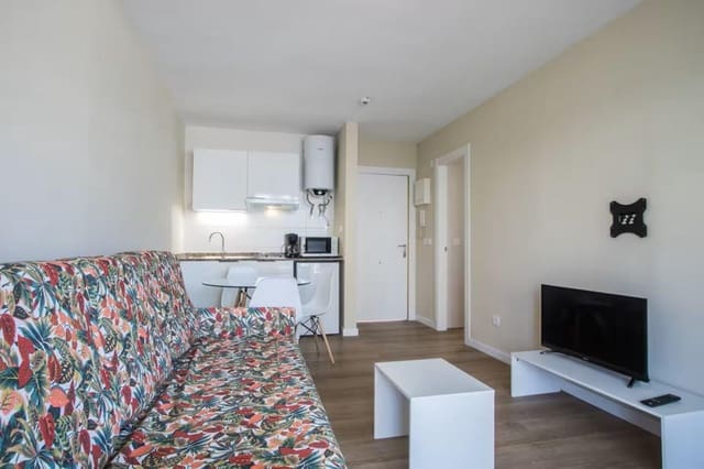 1 quarto Apartamento para arrendar em Benidorm com piscina - 1 100 € (Ref: 9596294)