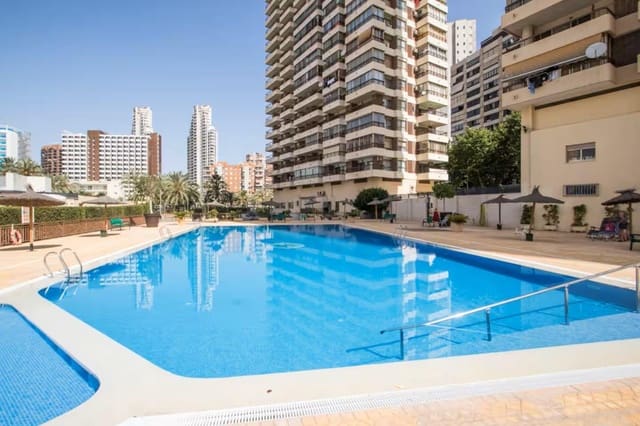 1 quarto Apartamento para arrendar em Benidorm com piscina - 1 100 € (Ref: 9596294)