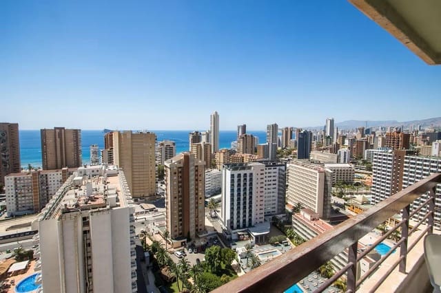 1 quarto Apartamento para arrendar em Benidorm com piscina - 1 100 € (Ref: 9596294)