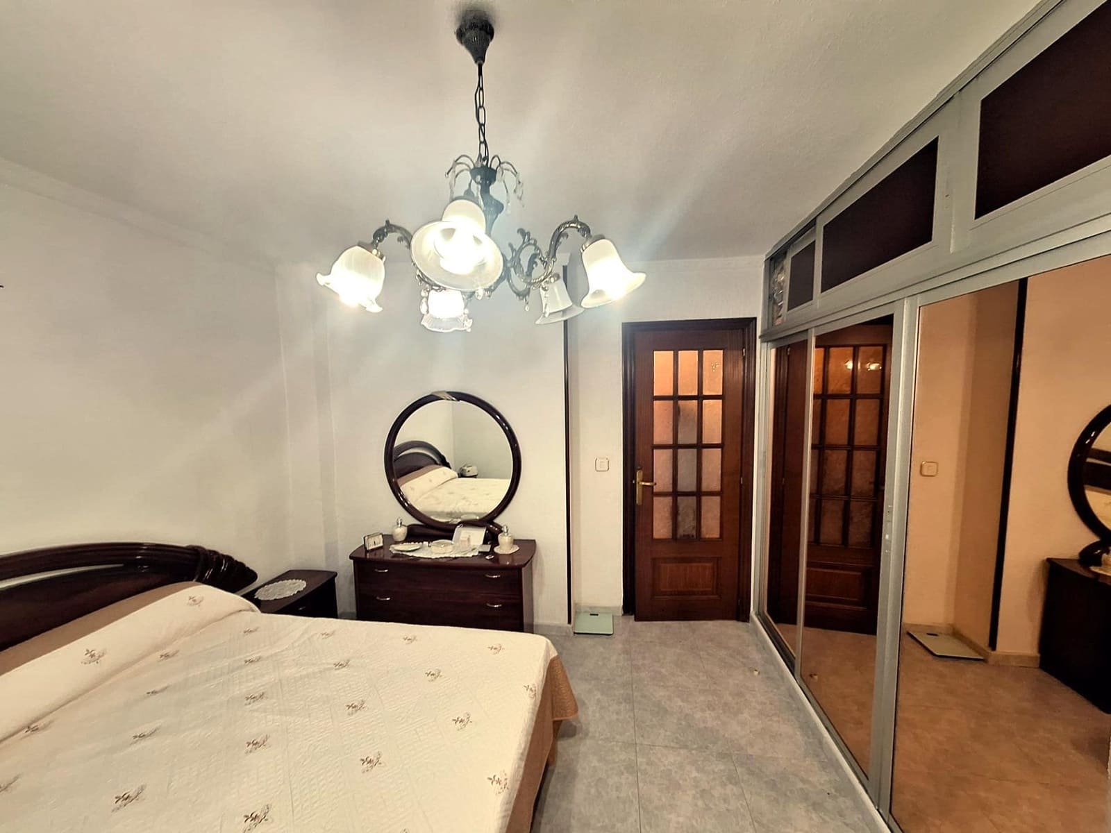 4 quarto Apartamento para venda em Alicante cidade com garagem - 132 000 € (Ref: 9596295)