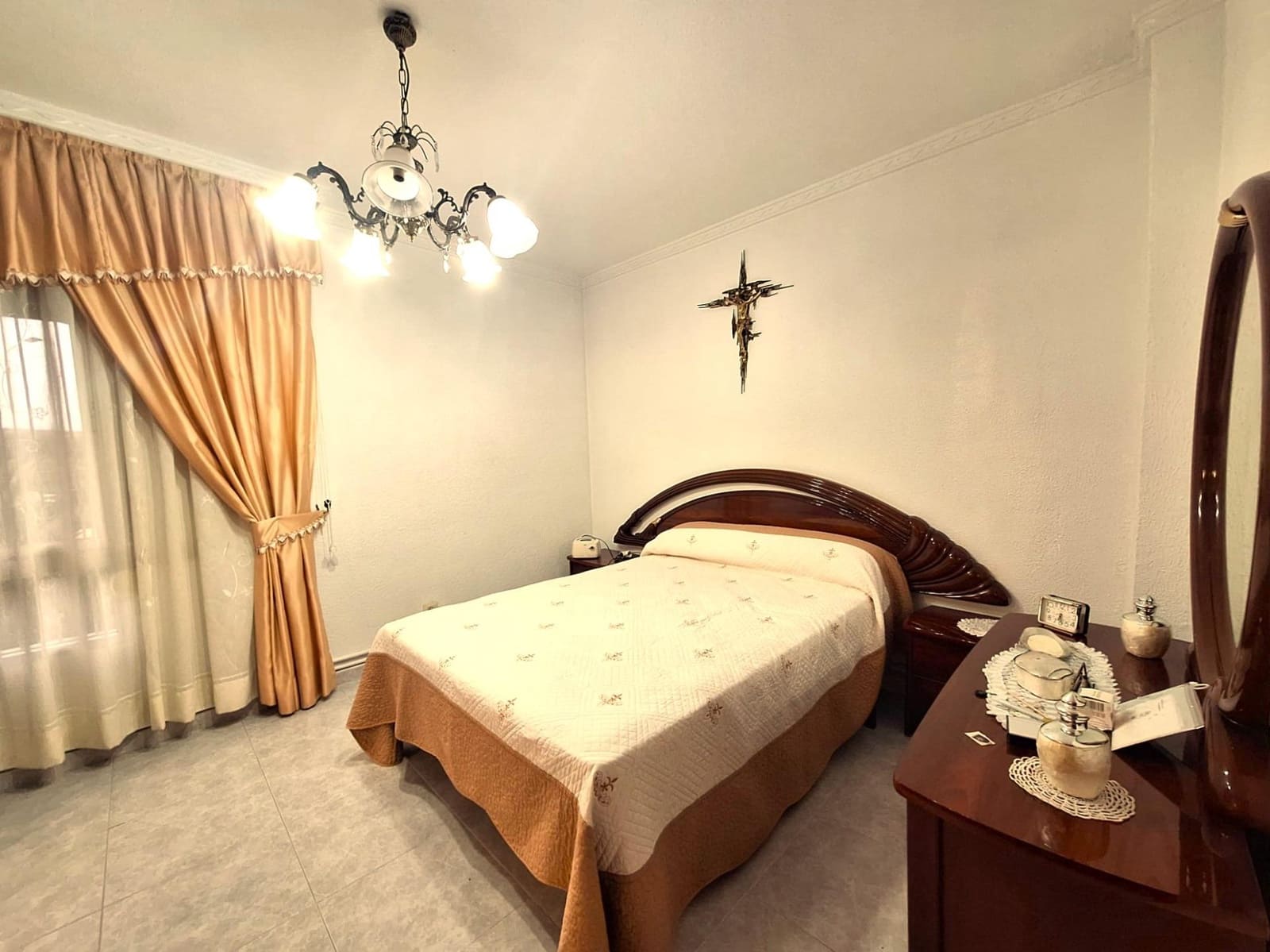 4 quarto Apartamento para venda em Alicante cidade com garagem - 132 000 € (Ref: 9596295)