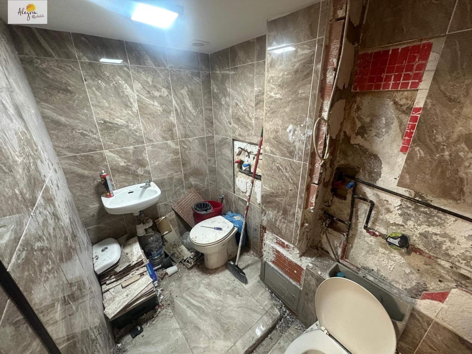 2 sypialnia Komercyjne na sprzedaż w Miasto Alicante / Alacant - 83 000 € (Ref: 9602657)