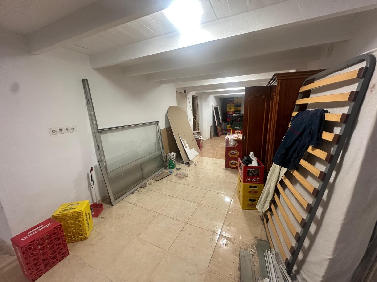 2 bedroom Commercial for sale in Alicante / Alacant city - € 73,000 (Ref: 9602657)