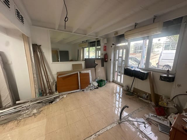 2 soverom Kommersiell til salgs i Carolinas Bajas, Alicante by - € 73 000 (Ref: 9602657)