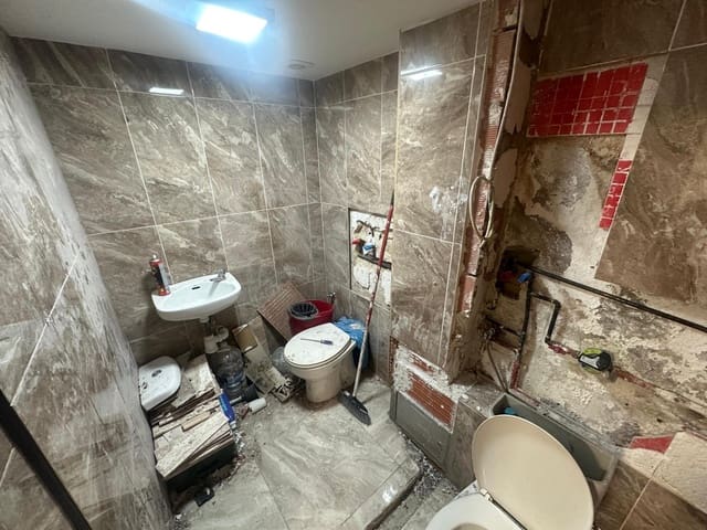 2 soverom Kommersiell til salgs i Carolinas Bajas, Alicante by - € 73 000 (Ref: 9602657)